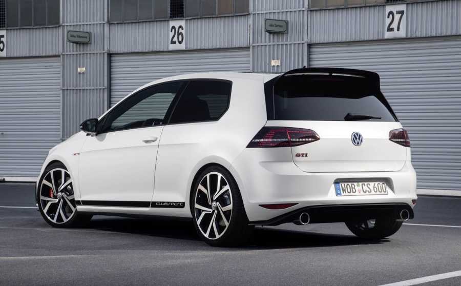 VWgolf40rear-hires